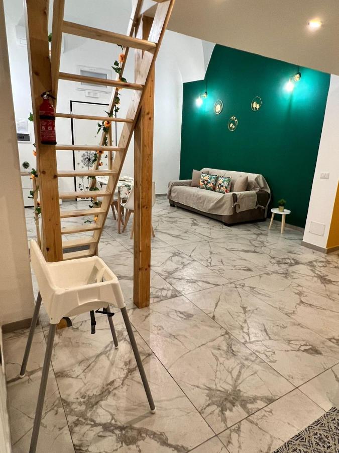 Chimera House Apartment *